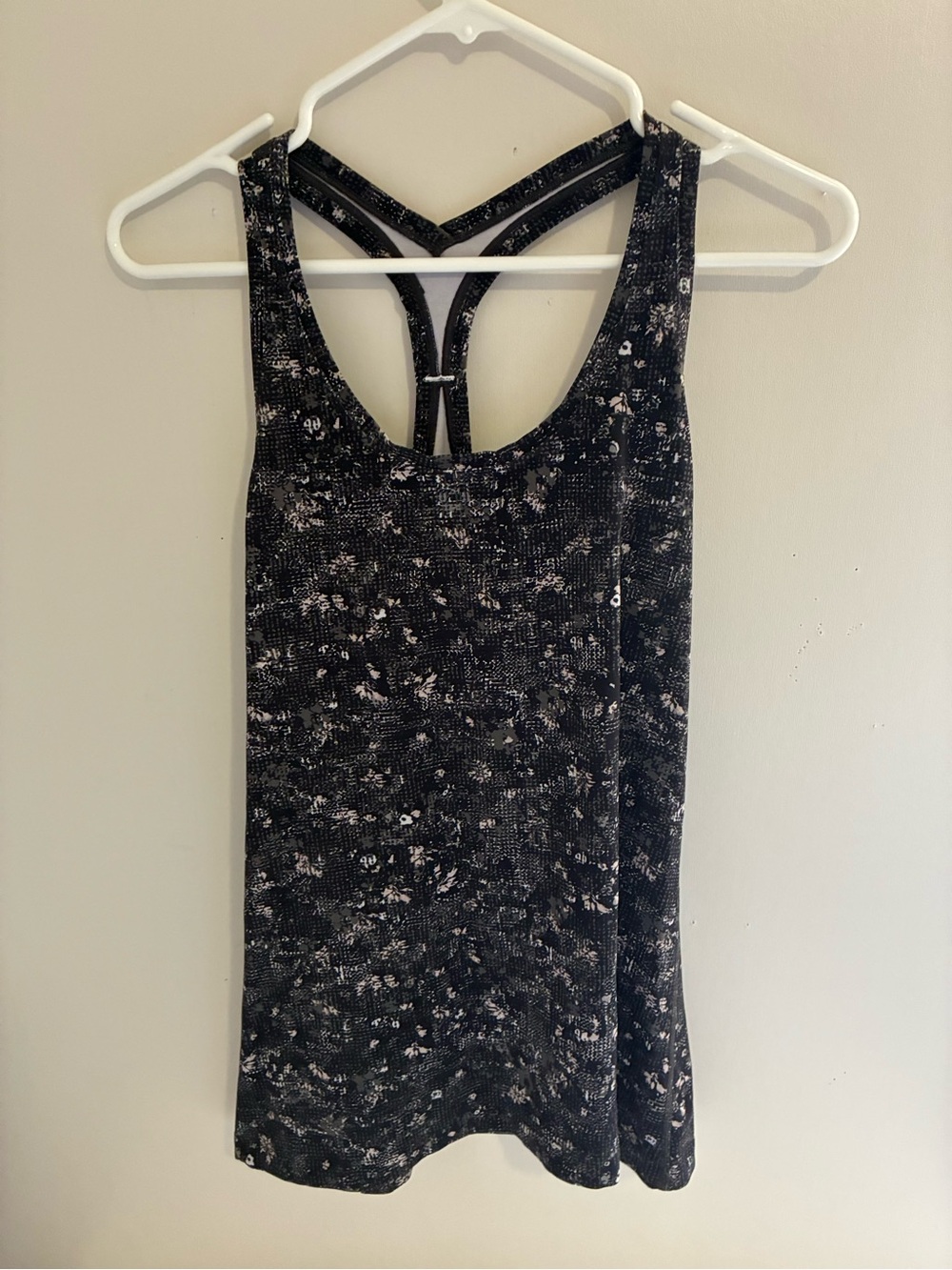 WOMENS LULULEMON TANK TOP